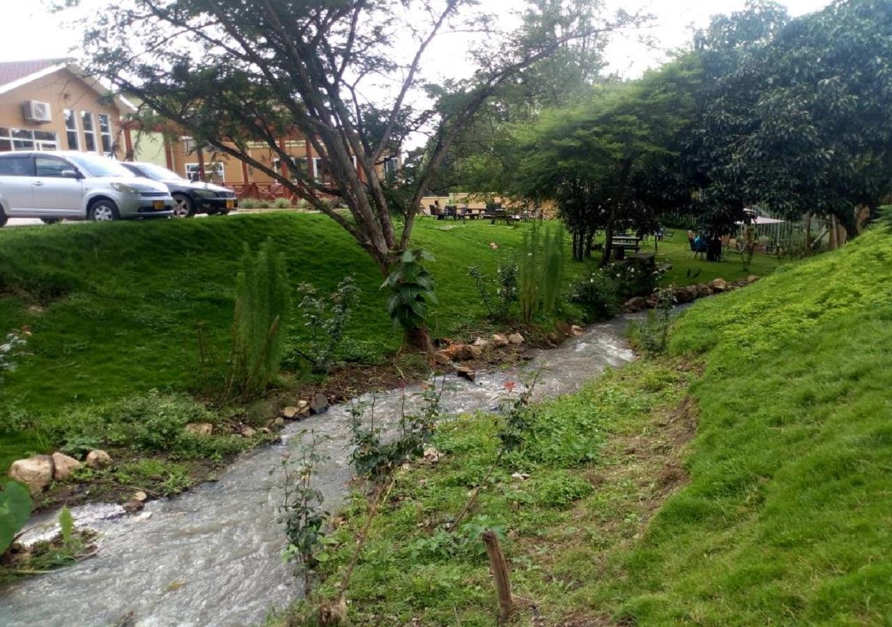 Hotel Desderia Mbeya Exterior photo